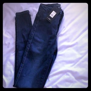 Brand new FASHION NOVA skinny jeans